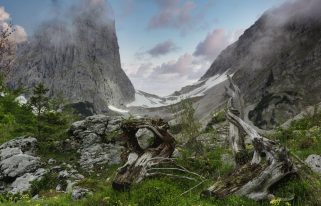 Vacations, travel, austria — Finding Tranquility in Nature's Embrace: Exploring Joseph Samuels Islet